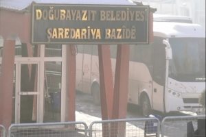 DBP'li belediyeye operasyon g&ouml;zaltılar var!