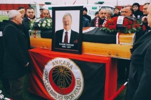 İlhan Cavcav'a veda! G&ouml;zyaşları sel oldu...