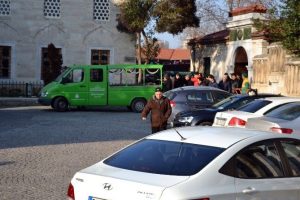 Yazlıkta arkadaşı ile &ouml;l&uuml; bulunan gen&ccedil; kız son yolculuğuna uğurlandı