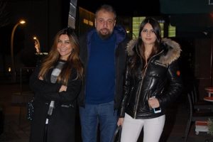 Alkan ailesinin keyifli akşam yemeği