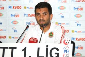 Camunak: "Ayağa kalkmasını bilmeliyiz"