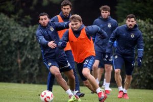 Fenerbah&ccedil;e'de Amed ma&ccedil;ı hazırlıklarını tamamladı