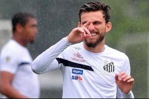 Fenerbah&ccedil;e'ye Lucas Lima'dan olumsuz cevap geldi