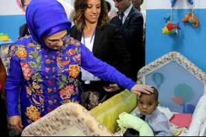 Emine Erdoğan Mozambik'te yetimhaneyi ziyaret etti