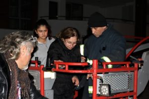 Bursa'da boşanmak isteyen eşine sinirlenen şahıs ailesini rehin aldı
