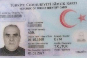 Adil &Ouml;ks&uuml;z olan soyadını 'Cant&uuml;rk' olarak değiştirdi