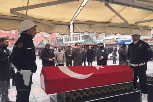 Şehit &ccedil;ocuklarının feryadı y&uuml;rek dağladı