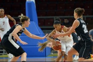 Galatasaray, kupada son 8 turuna y&uuml;kseldi