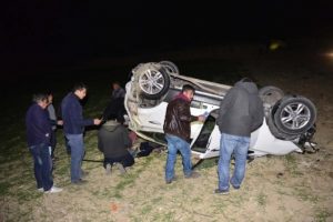 Otomobil u&ccedil;uruma yuvarlandı: 1 &ouml;l&uuml;, 1 yaralı