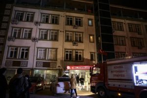 Uygulama otelinde yangın &ccedil;ıktı