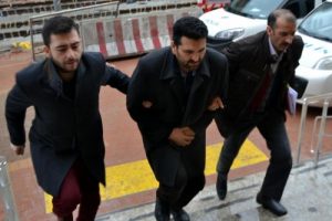 'Emniyet abisi' adliyeye sevk edildi