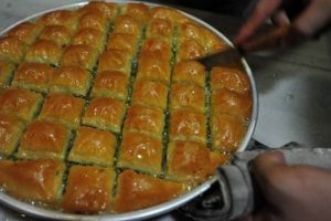 Kavurmacı ve G&uuml;ll&uuml;'n&uuml;n şirketleri TMSF'ye ge&ccedil;ti