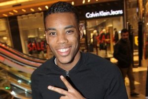 Garry Rodrigues'i g&ouml;ren selfie &ccedil;ektirdi