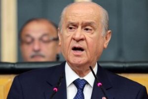 Bah&ccedil;eli: "T&uuml;rkl&uuml;ğ&uuml;n bekası i&ccedil;in 'evet' diyoruz"