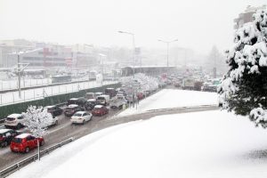 Bursa'da bug&uuml;n ve yarın hava durumu nasıl olacak? (27.01.2017 Cuma)