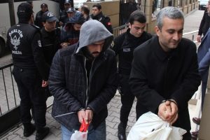 Kul hakkını anlatıp, &ccedil;alıntı sınav sorularını verdiler