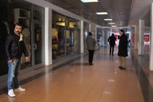 Kruvaziyer gemilerinin iptali esnafa kepenk kapattırdı
