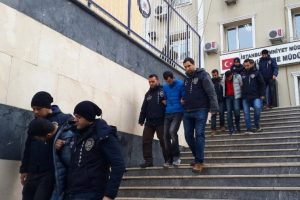 24 kişilik hırsızlık &ccedil;etesi &ccedil;&ouml;kertildi