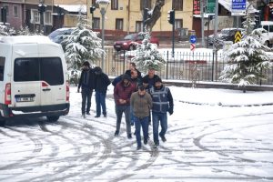 Bursa İneg&ouml;l'de uyuşturucu operasyonu: 6 g&ouml;zaltı