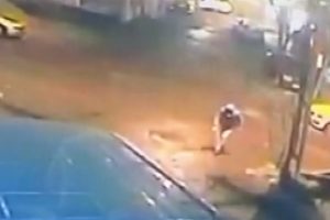 Kapka&ccedil;&ccedil;ılar &ouml;nce kameraya, sonra polise yakalandı