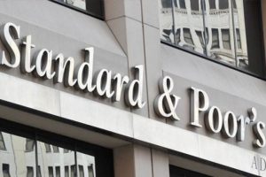 Standard & Poors T&uuml;rkiye'nin notunu "negatif"e d&uuml;ş&uuml;rd&uuml;