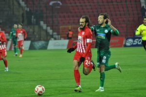 Giresunspor, Balıkesirspor'u tek golle ge&ccedil;ti