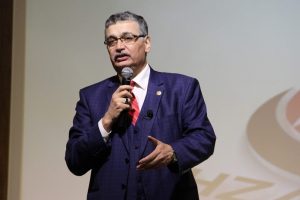 AK Parti'li Celalettin G&uuml;ven&ccedil; yeni anayasayı anlattı
