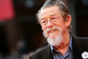 &Uuml;nl&uuml; oyuncu John Hurt hayatını kaybetti