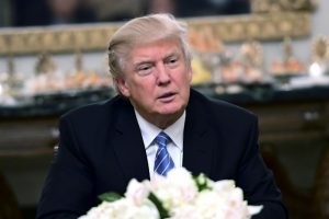 Mahkeme Trump'ın g&ouml;&ccedil;men yasağını askıya aldı