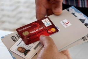 750 bin Suriyeliye Kızılay Kart verildi