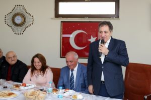 Bursa Valisi K&uuml;&ccedil;&uuml;k: "Kardeşliği herkese g&ouml;stermeniz &ccedil;ok &ouml;nemli"