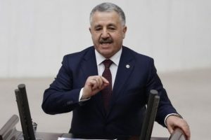 Ulaştırma Bakanı Arslan: D&uuml;nyanın en b&uuml;y&uuml;ğ&uuml;n&uuml; yapacağız