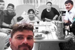 Polis katili her yerde aradı, evden &ccedil;ıktı!