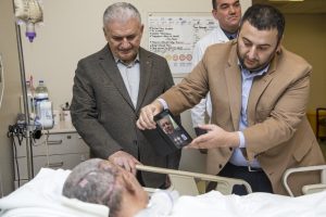 Başbakan 15 Temmuz gazisini Cumhurbaşkanı'yla g&ouml;r&uuml;şt&uuml;rd&uuml;