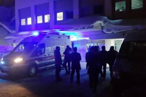 Muş'ta &ccedil;ığ altında kalan muhtar hayatını kaybetti