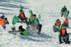 Bursa Uludağ'da nefes kesen snowboard g&ouml;sterisi