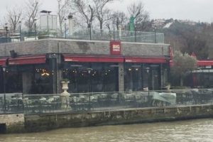 &Uuml;nl&uuml; restorandaki saldırıda yaralananlar taburcu edildi