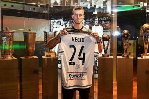 Tomas Necid, Legia Varşova ile s&ouml;zleşme imzaladı