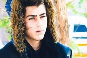 Instagram'dan k&uuml;f&uuml;r iddiasıyla arkadaşını bı&ccedil;akladı