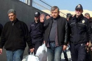 Mersin'de FET&Ouml; &uuml;yeleri adliyeye sevk edildi