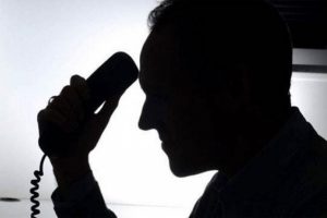 Telefon dolandırıcılarına 15 bin lirasını kaptırdı