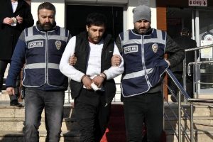 Sucuk ve et hırsızlığı ş&uuml;phelisi yakalandı