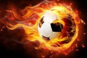 Gen&ccedil; futbolcudan k&ouml;t&uuml; haber! Kolu kırıldı...