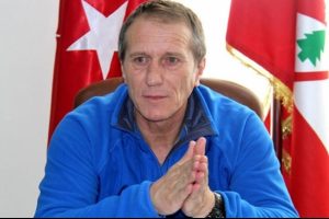Mersin'de son aday C&uuml;neyt Karakuş