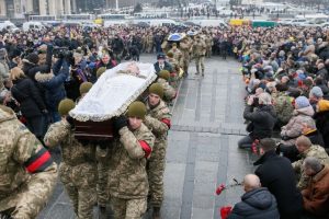 Ukrayna'da &ouml;len 7 asker g&ouml;zyaşlarıyla toprağa verildi