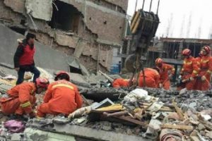 &Ccedil;in'de 3 bina &ccedil;&ouml;kt&uuml;, &ccedil;ok sayıda yaralı var