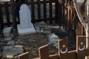 Mehmet &Ccedil;avuş'un mezarı 102 yıl sonra bulundu