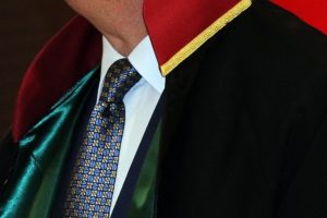 Avukata danışmak 660 liradan başlıyor