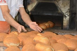 Bursa'da ekmek ve simide 25 kuruş zam geldi!