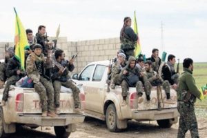 Ter&ouml;r &ouml;rg&uuml;t&uuml; YPG'ye minib&uuml;slerle katıldılar!